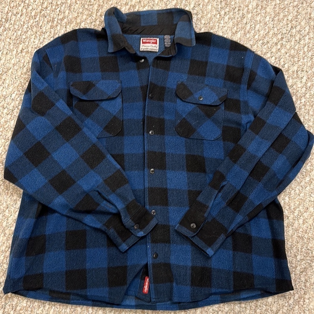 Vintage Wrangler Fleece 2XL plaid blue black button up men’s jacket 🕰️